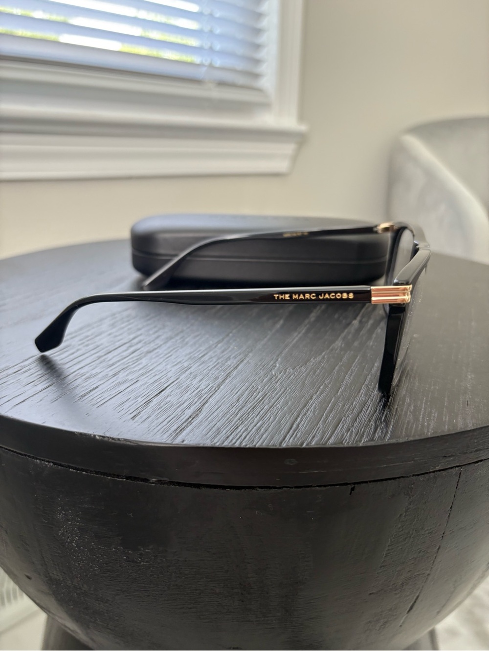 NEW Marc Jacobs Black Square Acetate Eyeglasses with Gold Accents - Picture 5 of 6